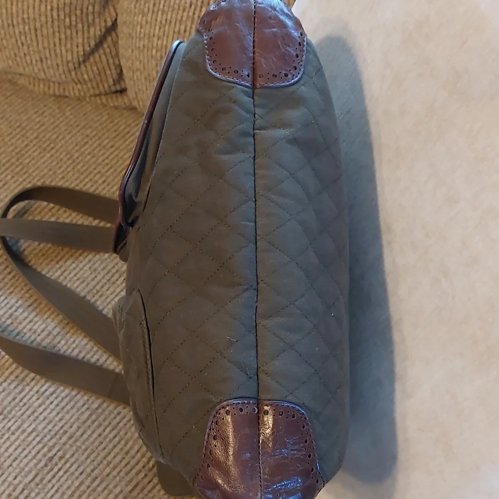 Vera Bradley Tote - Picture 11 of 17